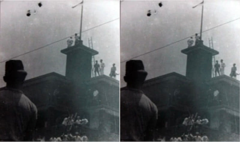 Suasana saat peristiwa perobekan bendera triwarna Belanda menjadi dwiwarna Indonesia di Hotel Yamato Surabaya. (rri.co.id)