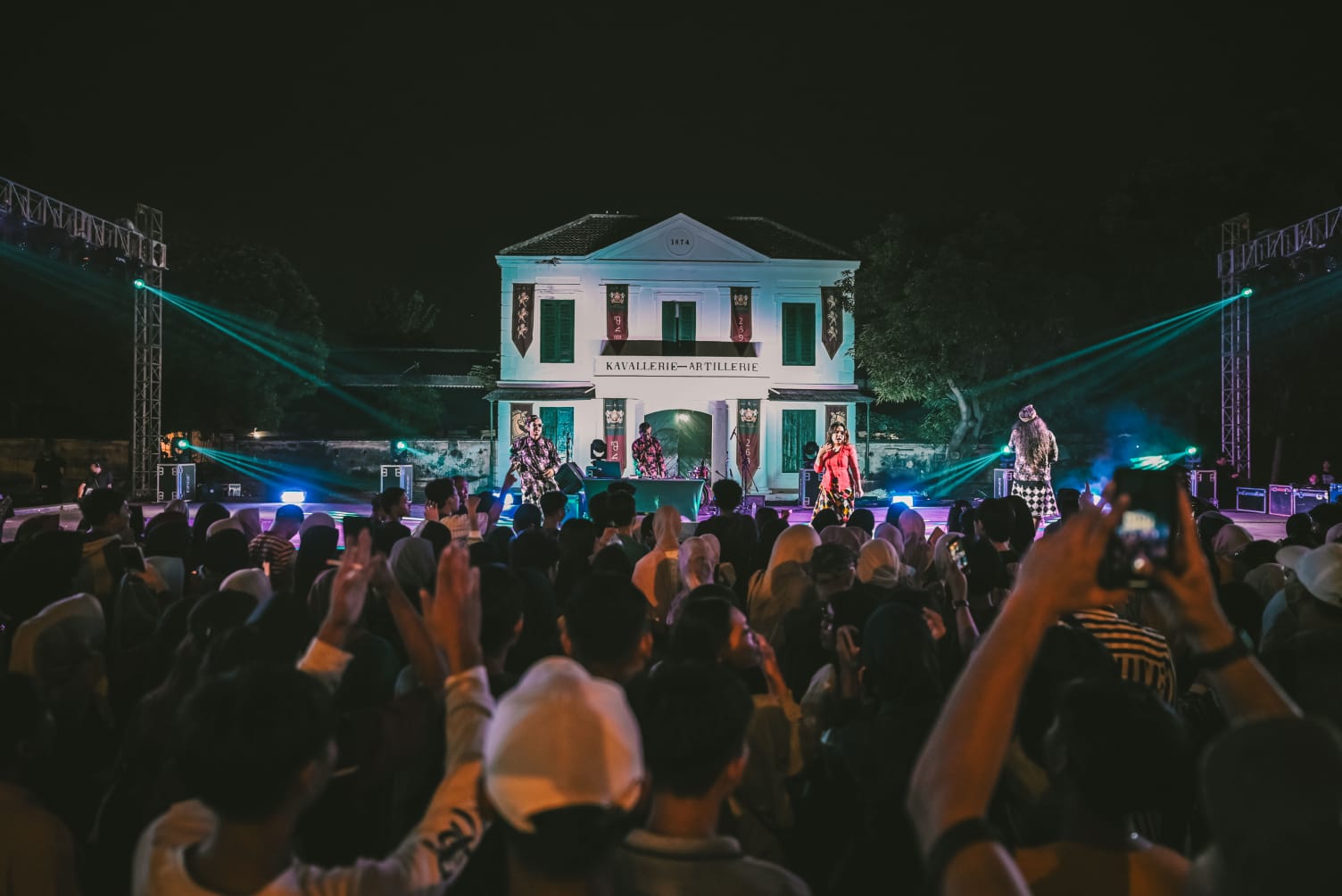 Panggung musik yang menjadi rangkaian perayaan hari jadi Mangkunegaran, Adeging Mangkunegaran 2026. (Foto: Istimewa/tim media Mangkunegaran)